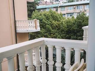 Мини-отель Виктория Лазаревское Двухместный номер с 1 кроватью и балконом-1